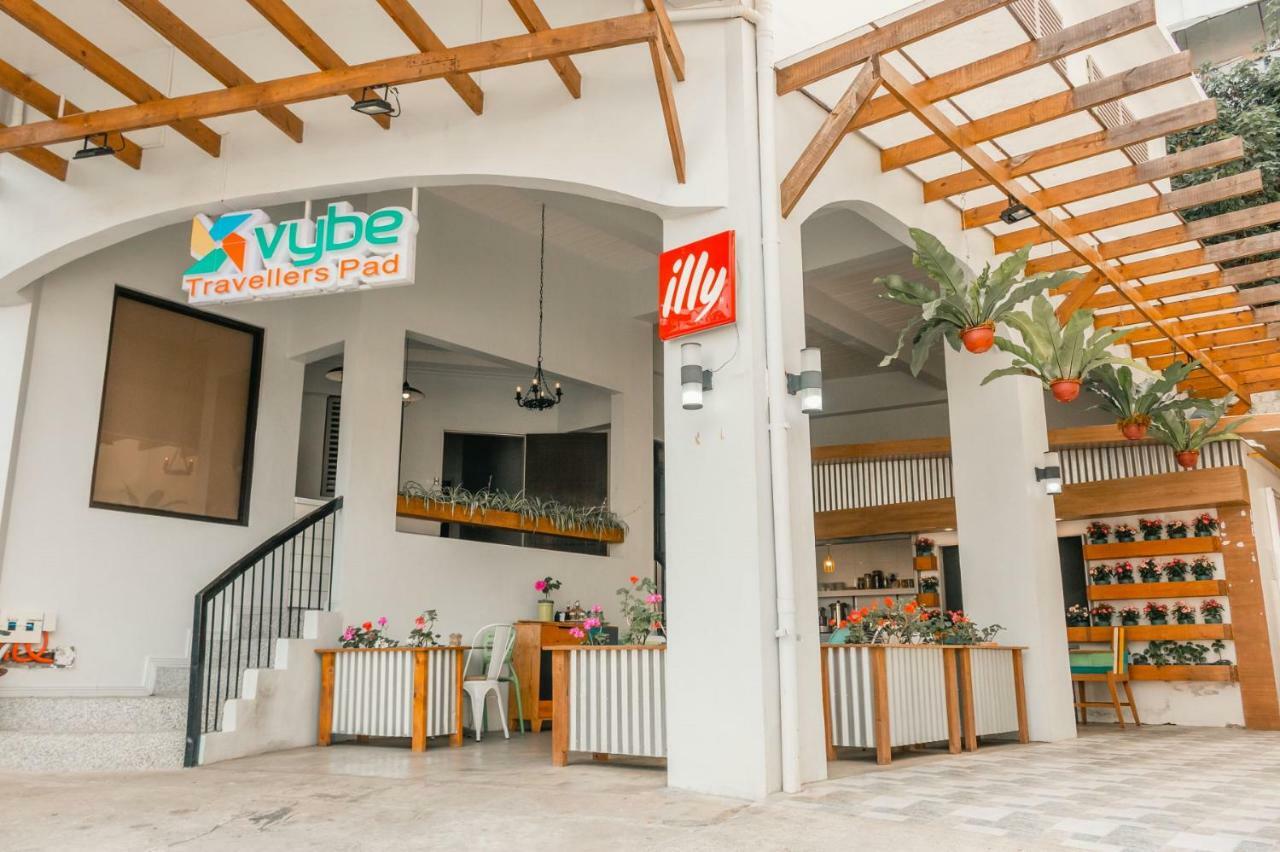 Ferienwohnung Vybe Travellers Pad Baguio City Exterior foto